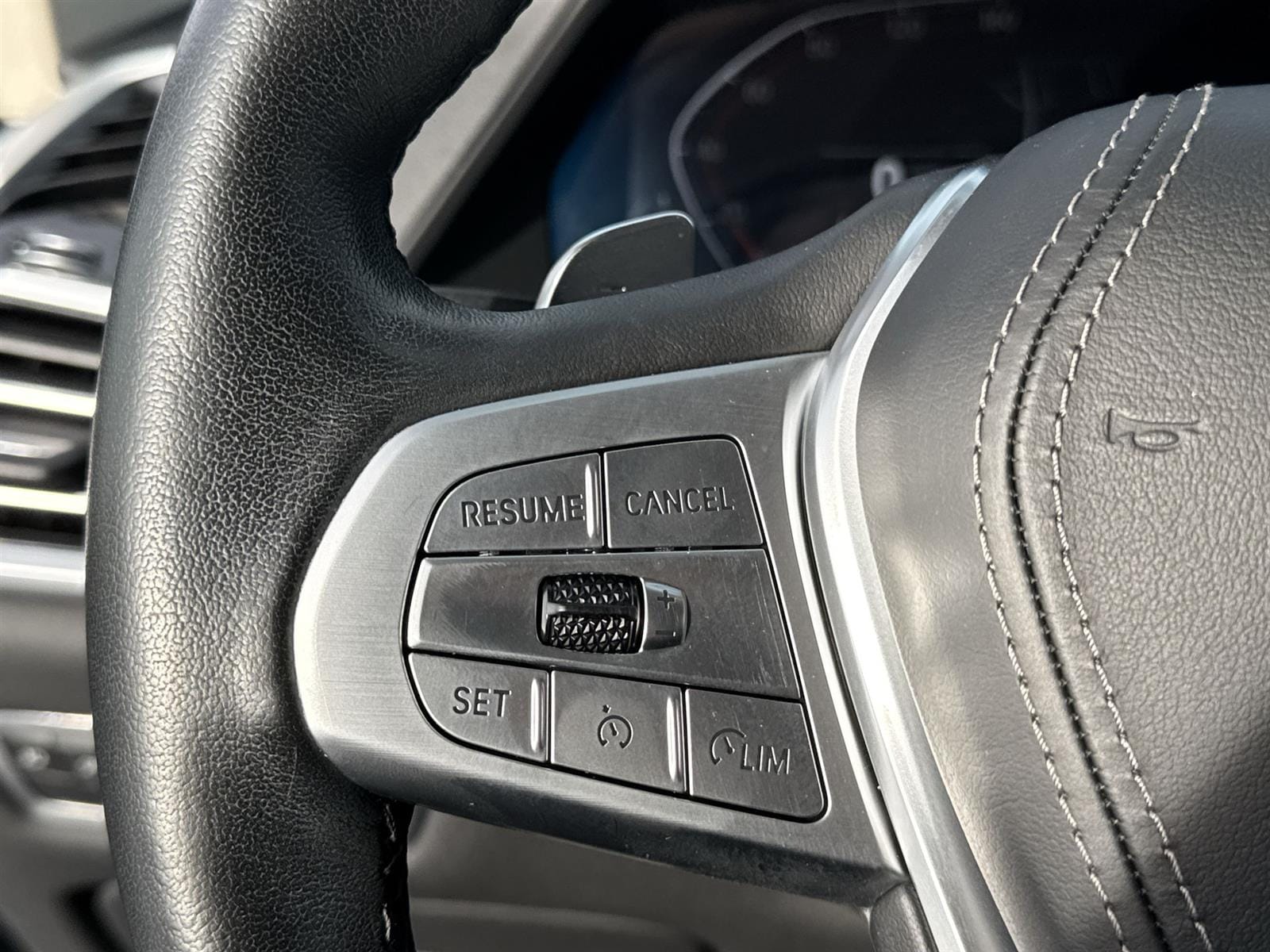 Thumbnail: 2021 BMW X7 - 18