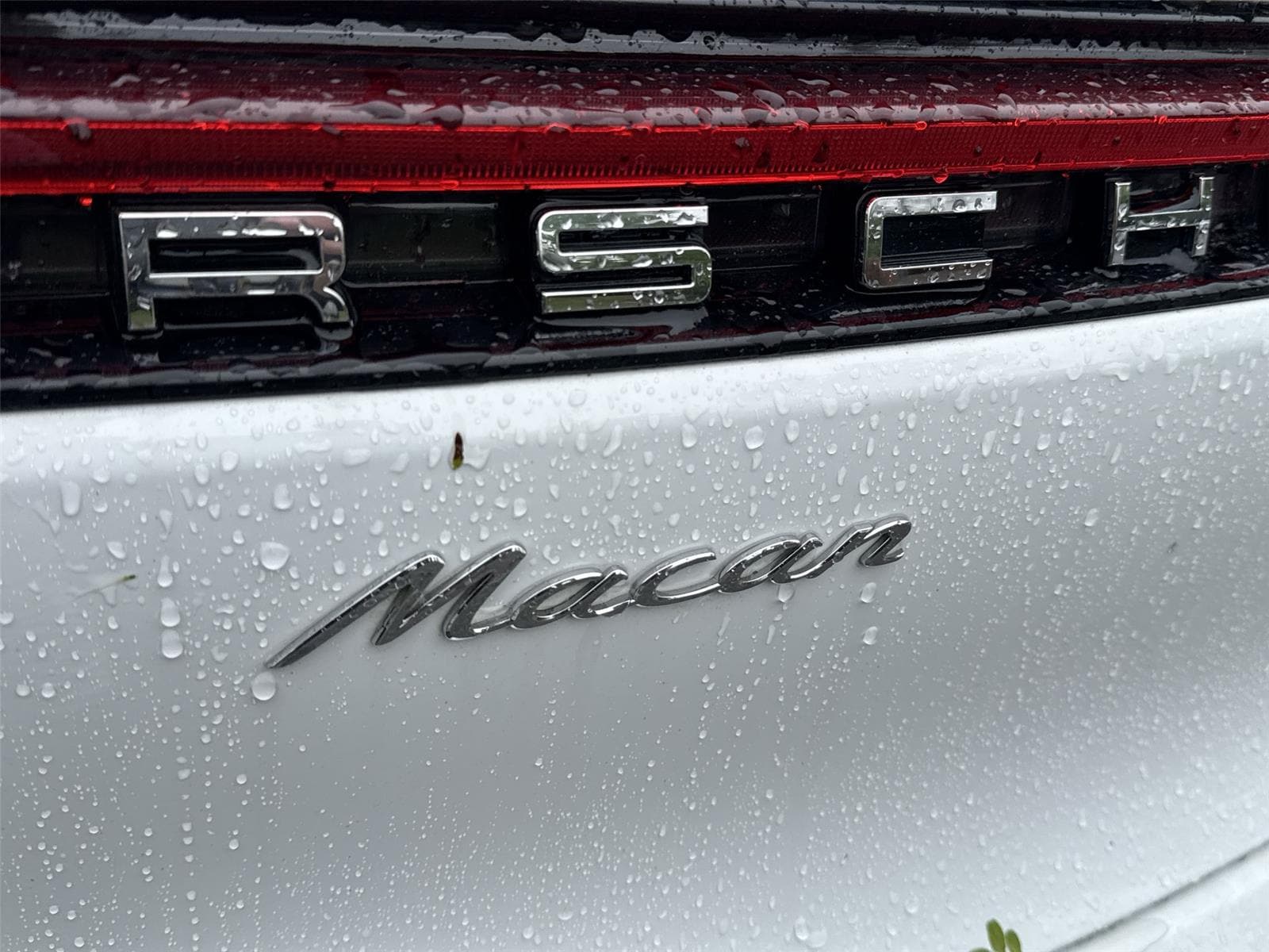 Thumbnail: 2024 Porsche Macan - 11