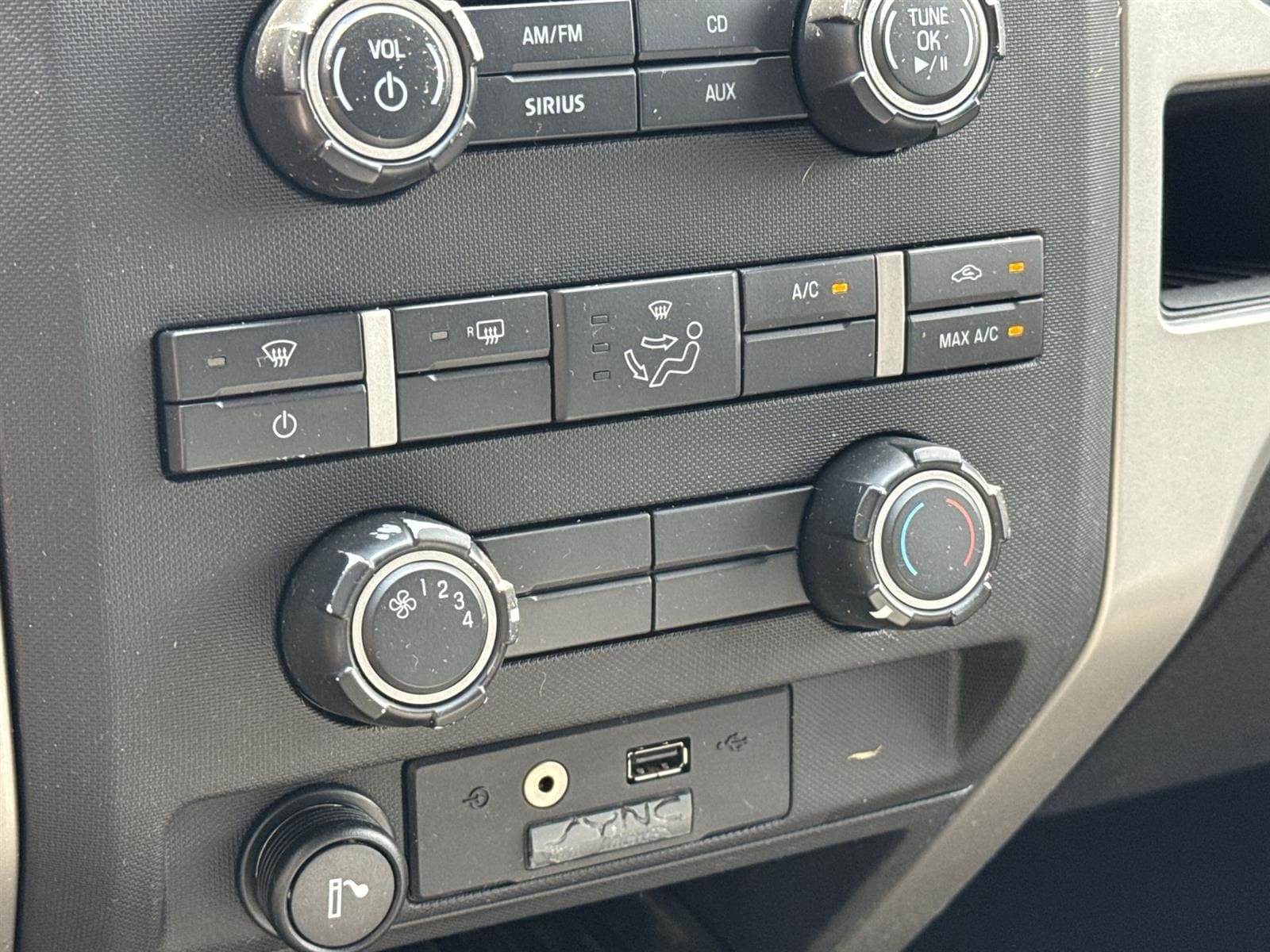 Thumbnail: 2011 Ford F-150 - 32