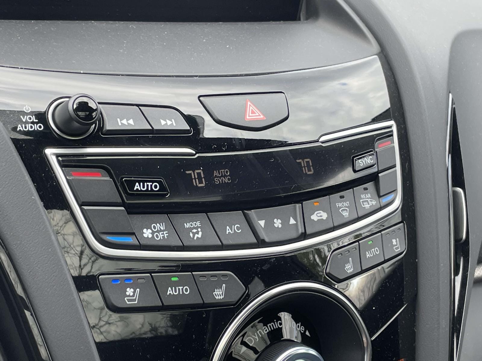 Thumbnail: 2026 Acura RDX - 22