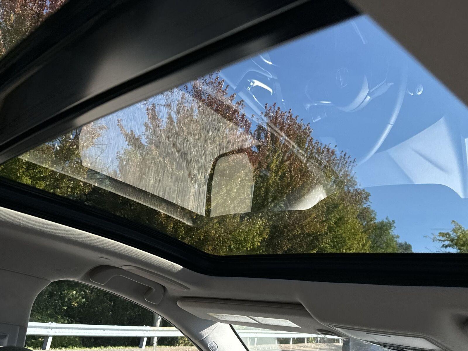 Thumbnail: 2026 Acura RDX - 19