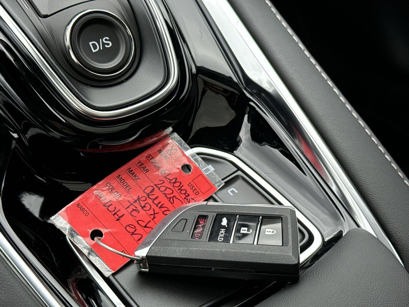 Thumbnail: 2026 Acura RDX - 34