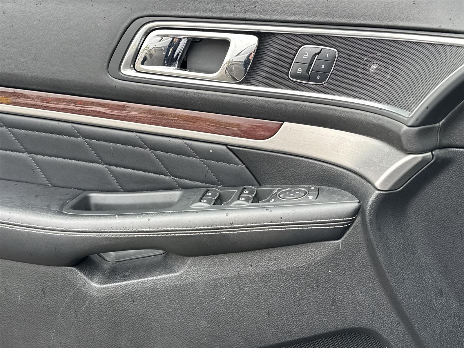 Thumbnail: 2017 Ford Explorer - 20