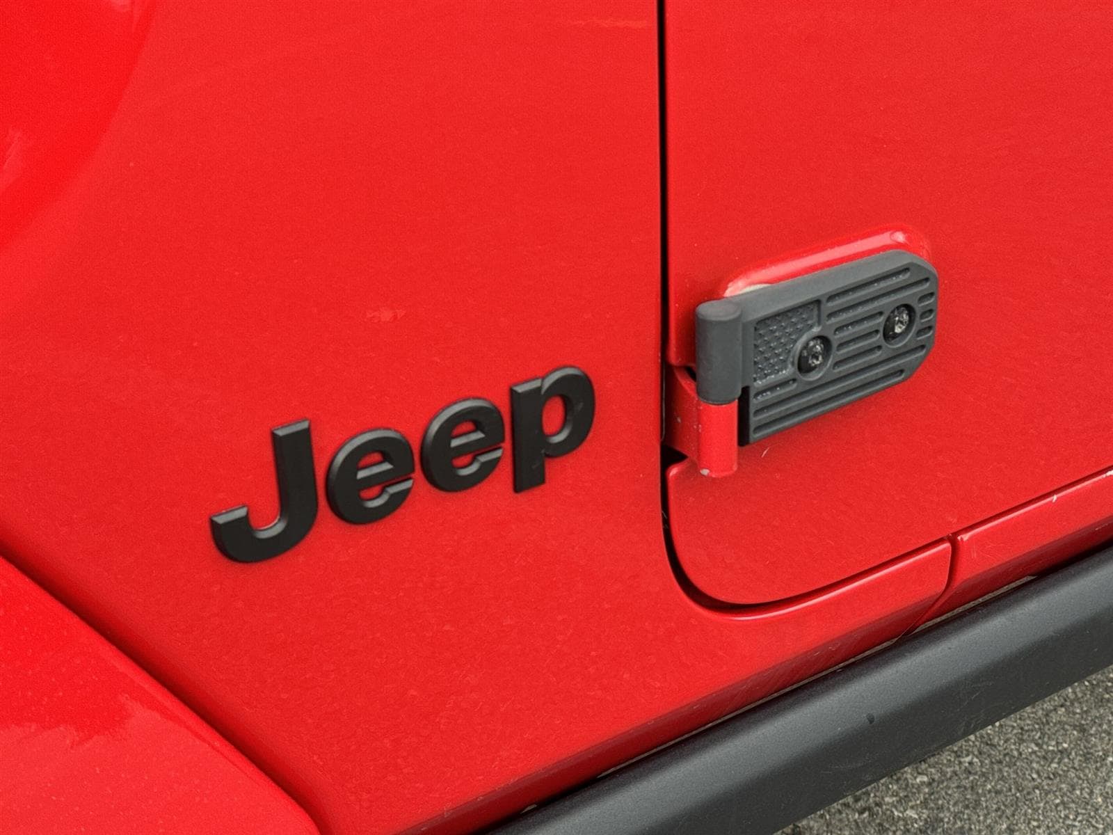 Thumbnail: 2021 Jeep Gladiator - 10