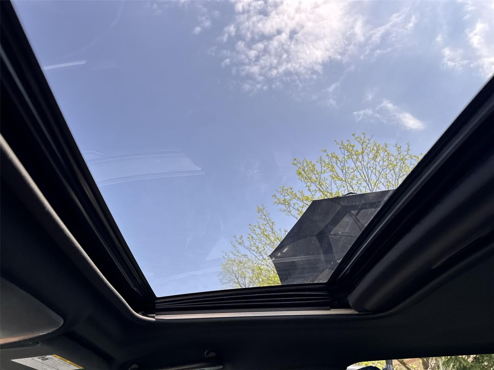 Thumbnail: 2019 Toyota RAV4 - 13