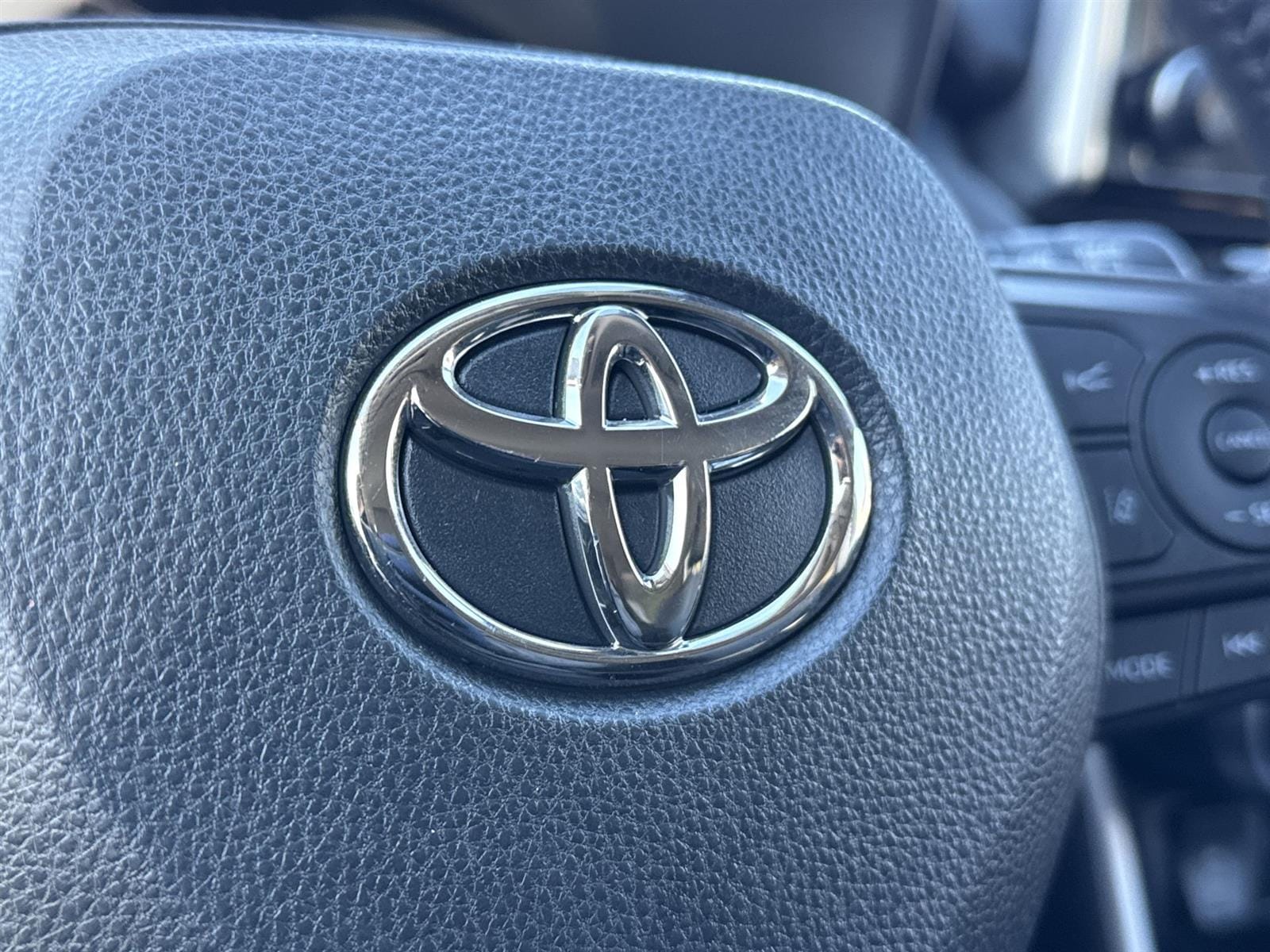 Thumbnail: 2023 Toyota RAV4 - 10