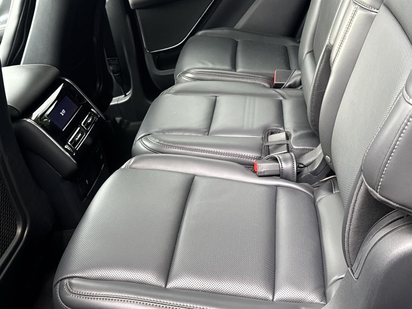 Thumbnail: 2025 Lincoln Aviator - 15