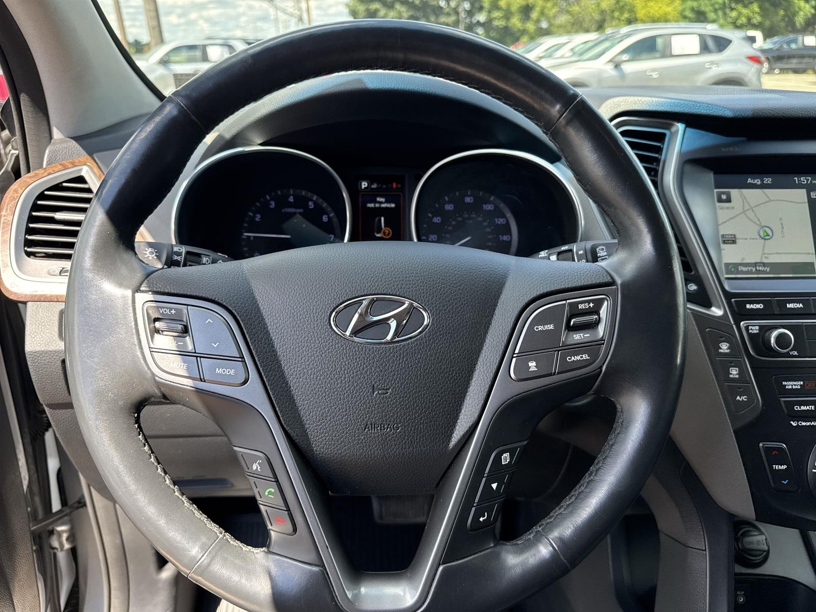 Thumbnail: 2019 Hyundai Santa Fe - 18