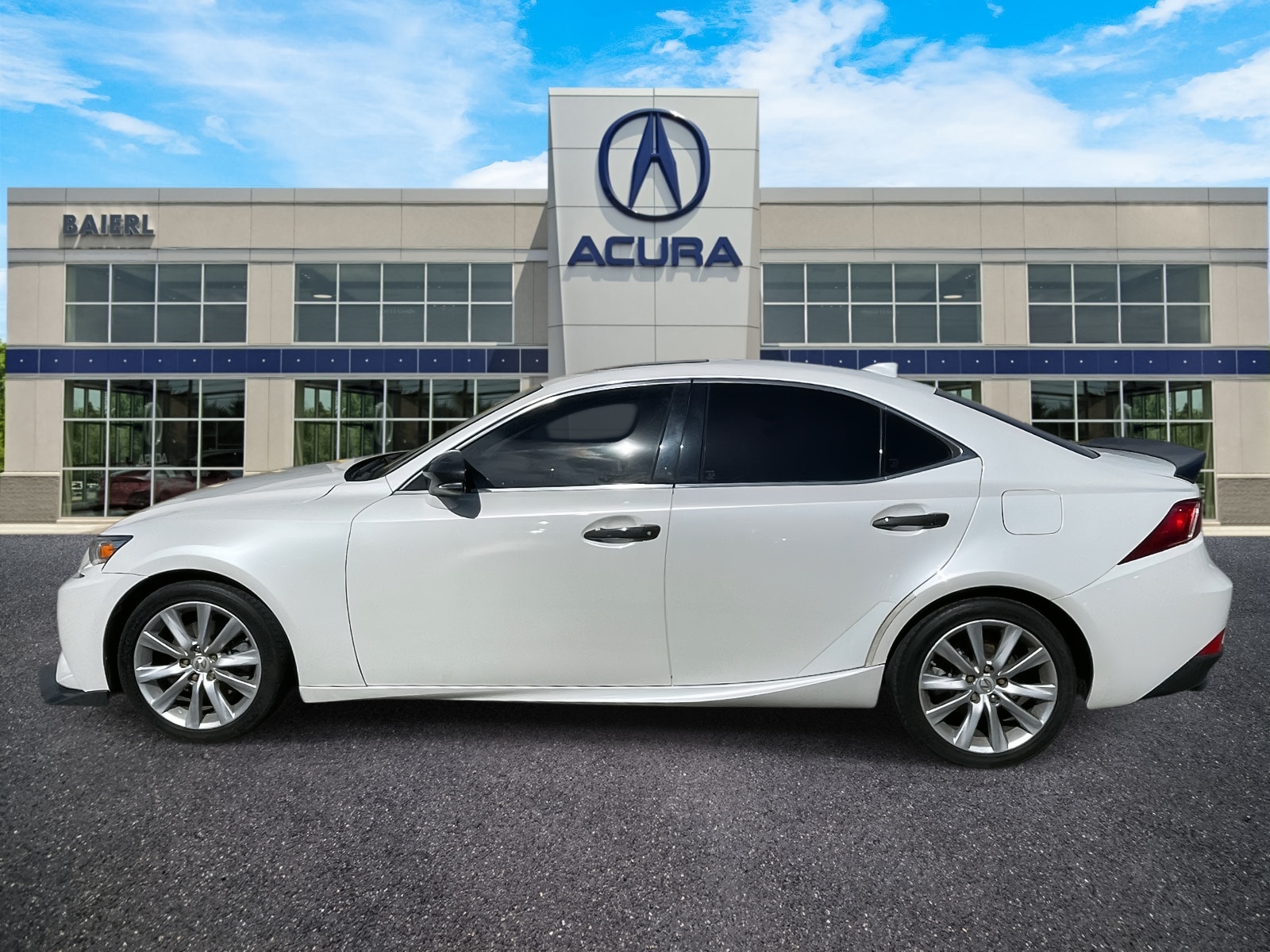 Thumbnail: 2015 Lexus IS - 2