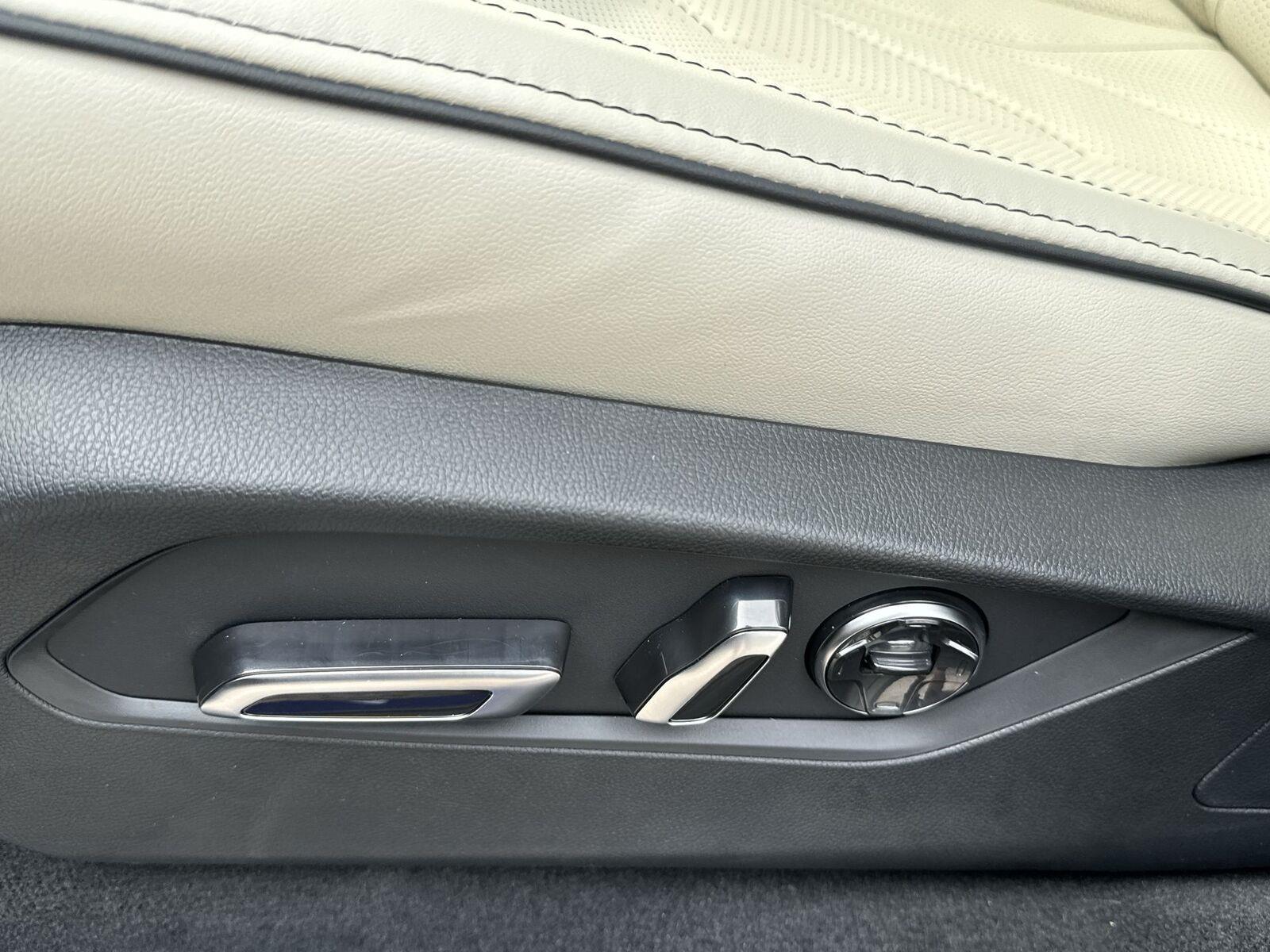 Thumbnail: 2026 Acura MDX - 12