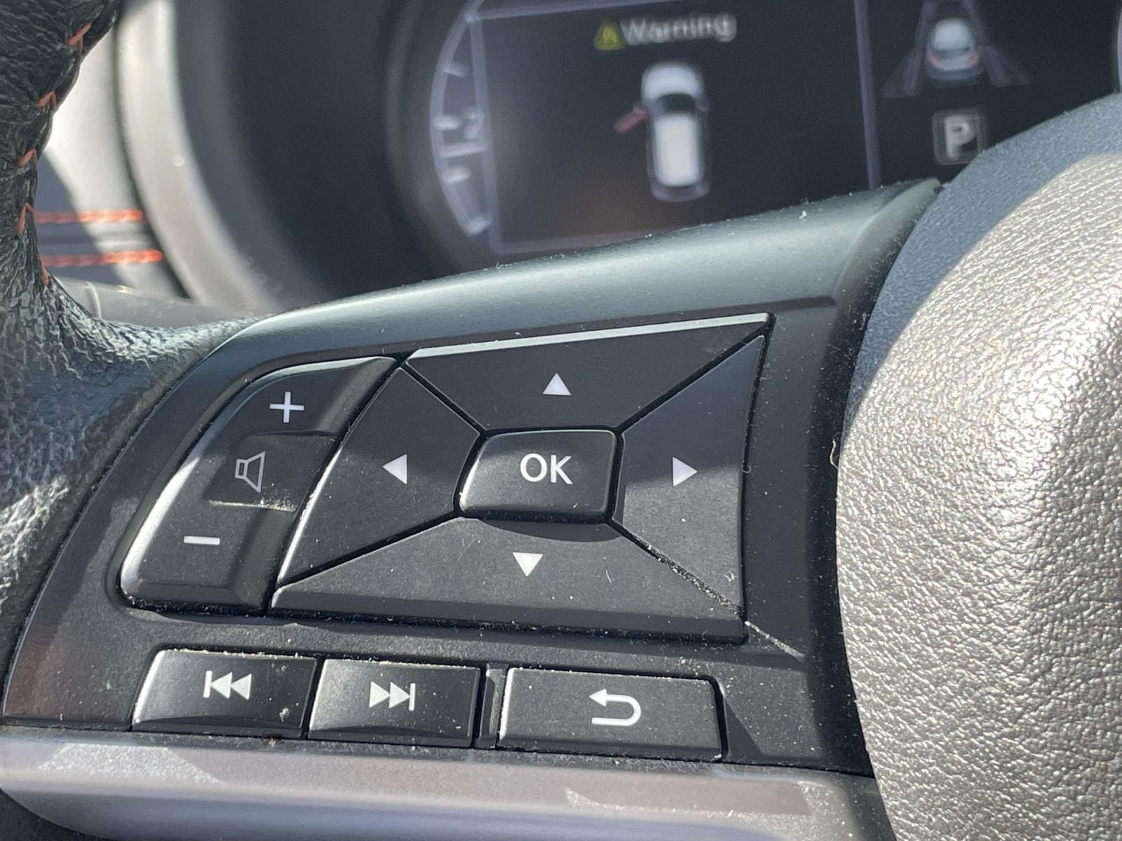 Thumbnail: 2021 Nissan Kicks - 25