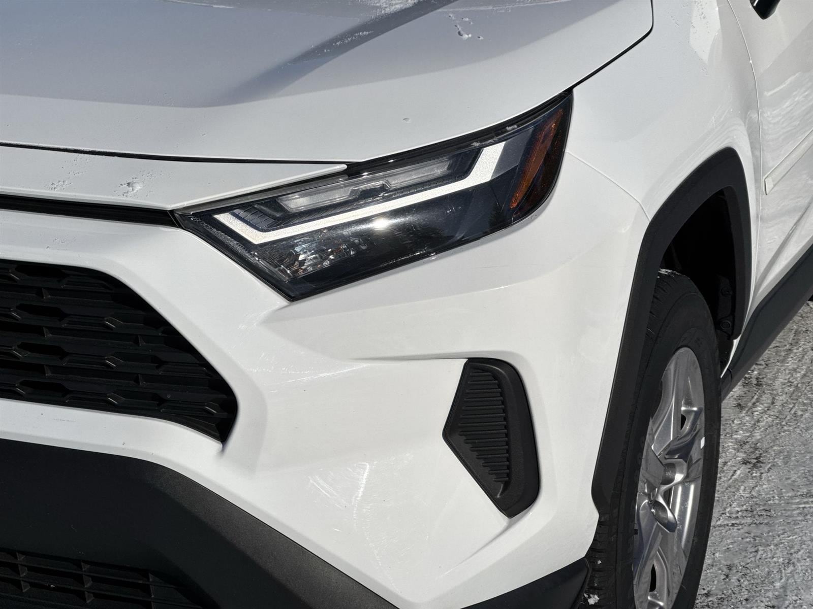 Thumbnail: 2023 Toyota RAV4 - 9