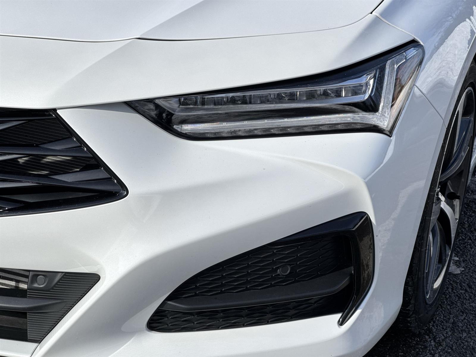 Thumbnail: 2025 Acura TLX - 9