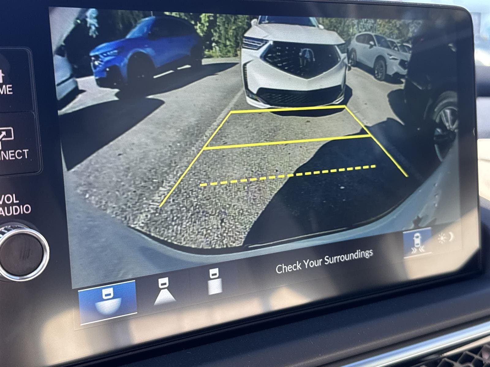 Thumbnail: 2025 Acura ADX - 25