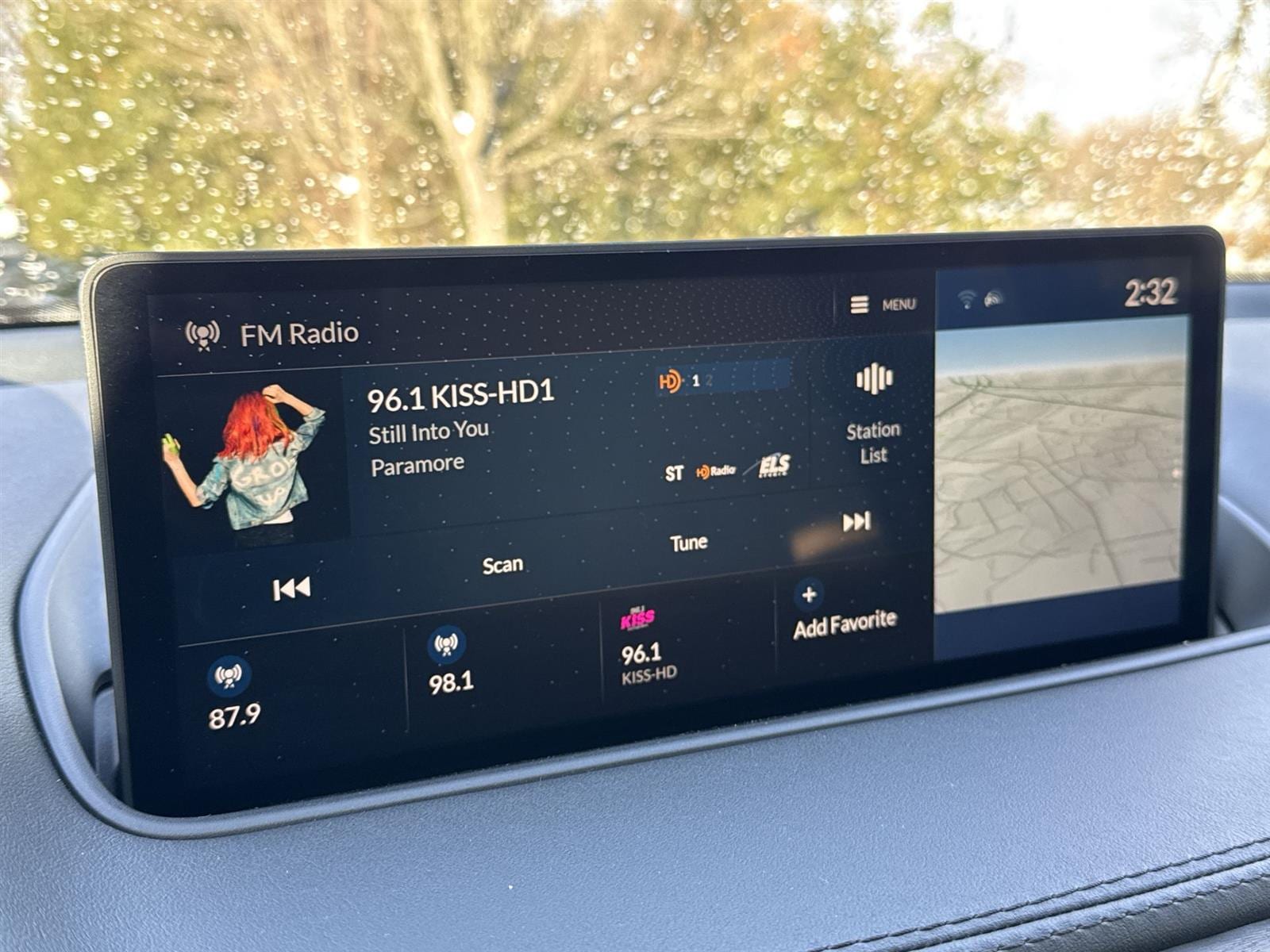 Thumbnail: 2023 Acura MDX - 25