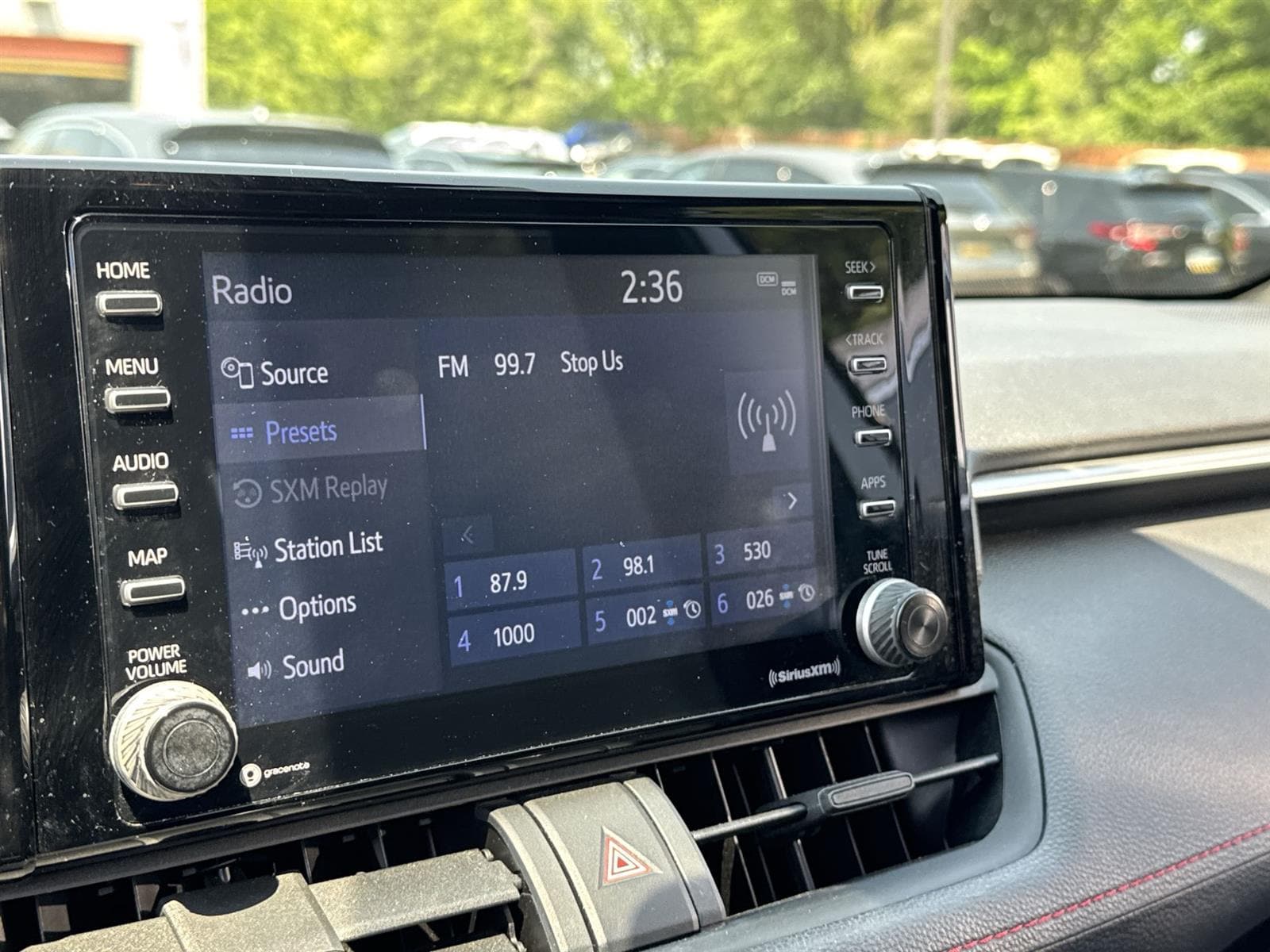 2021 Toyota RAV4 Prime SE 28