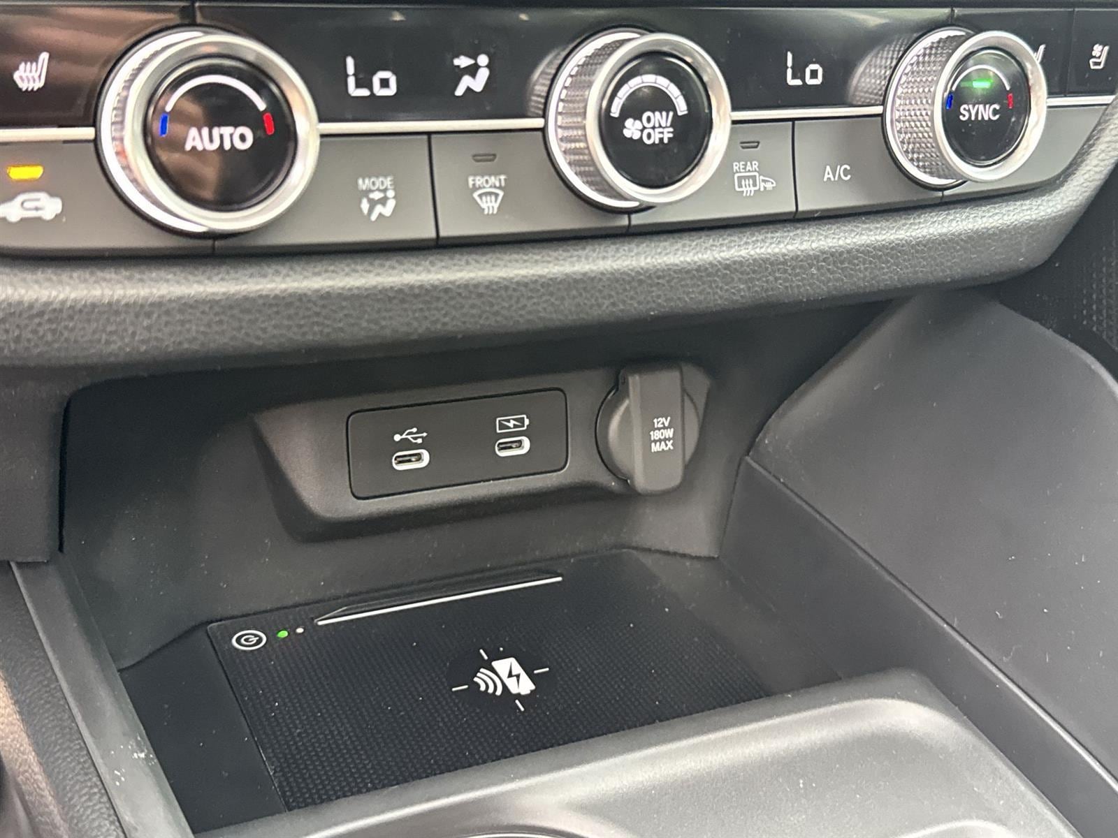 Thumbnail: 2025 Acura ADX - 25