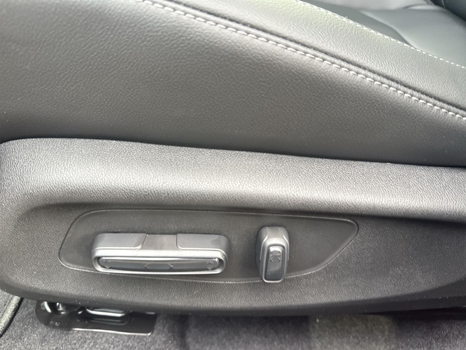 Thumbnail: 2026 Acura Integra - 14