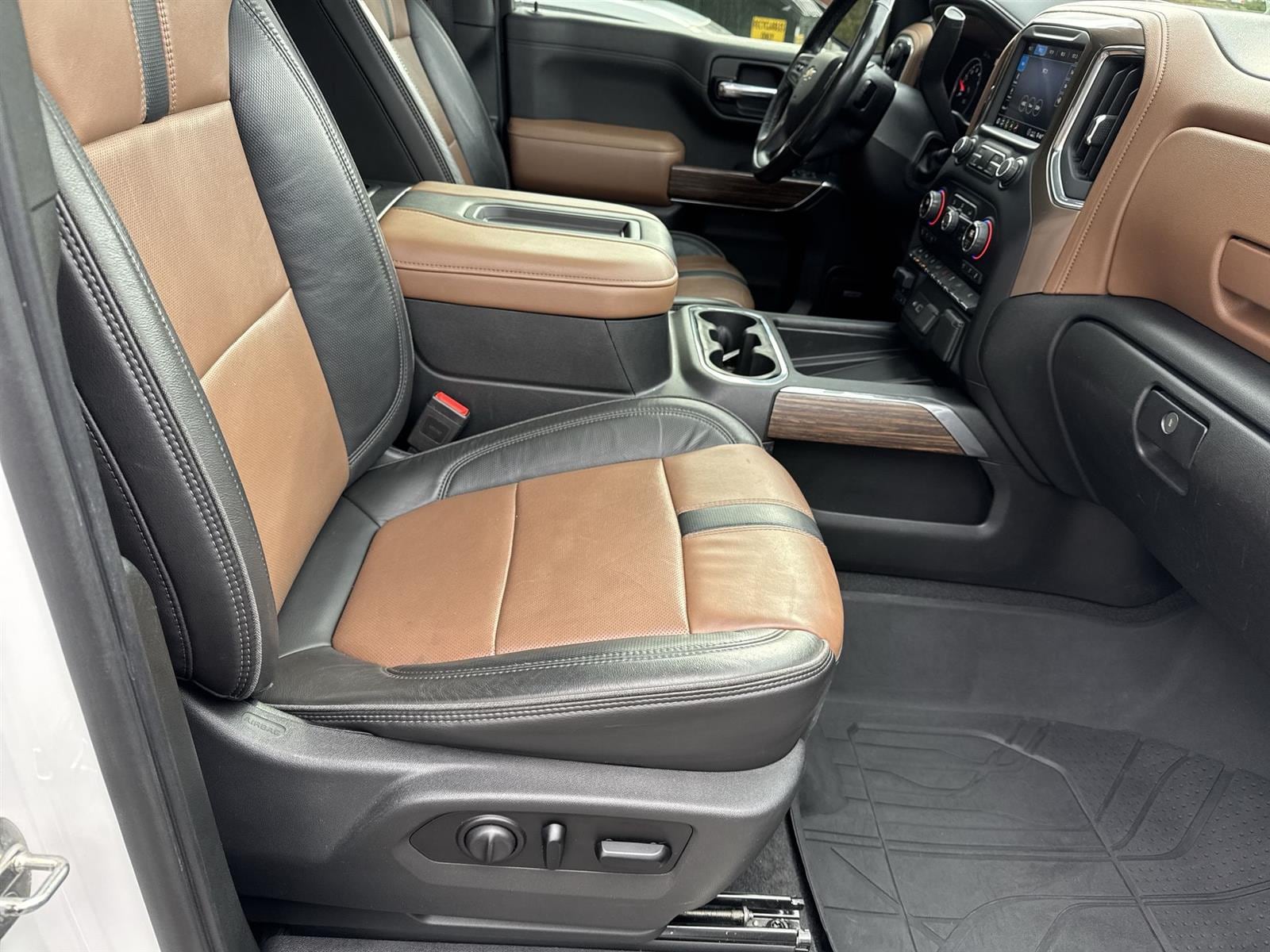 Thumbnail: 2020 Chevrolet Silverado 1500 - 19