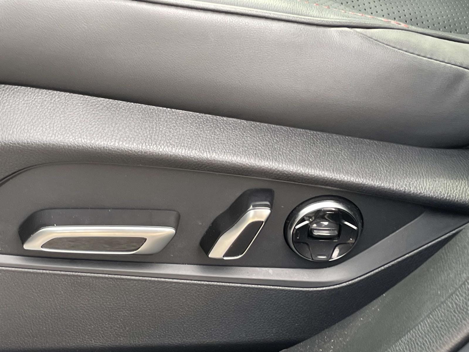 Thumbnail: 2026 Acura RDX - 12