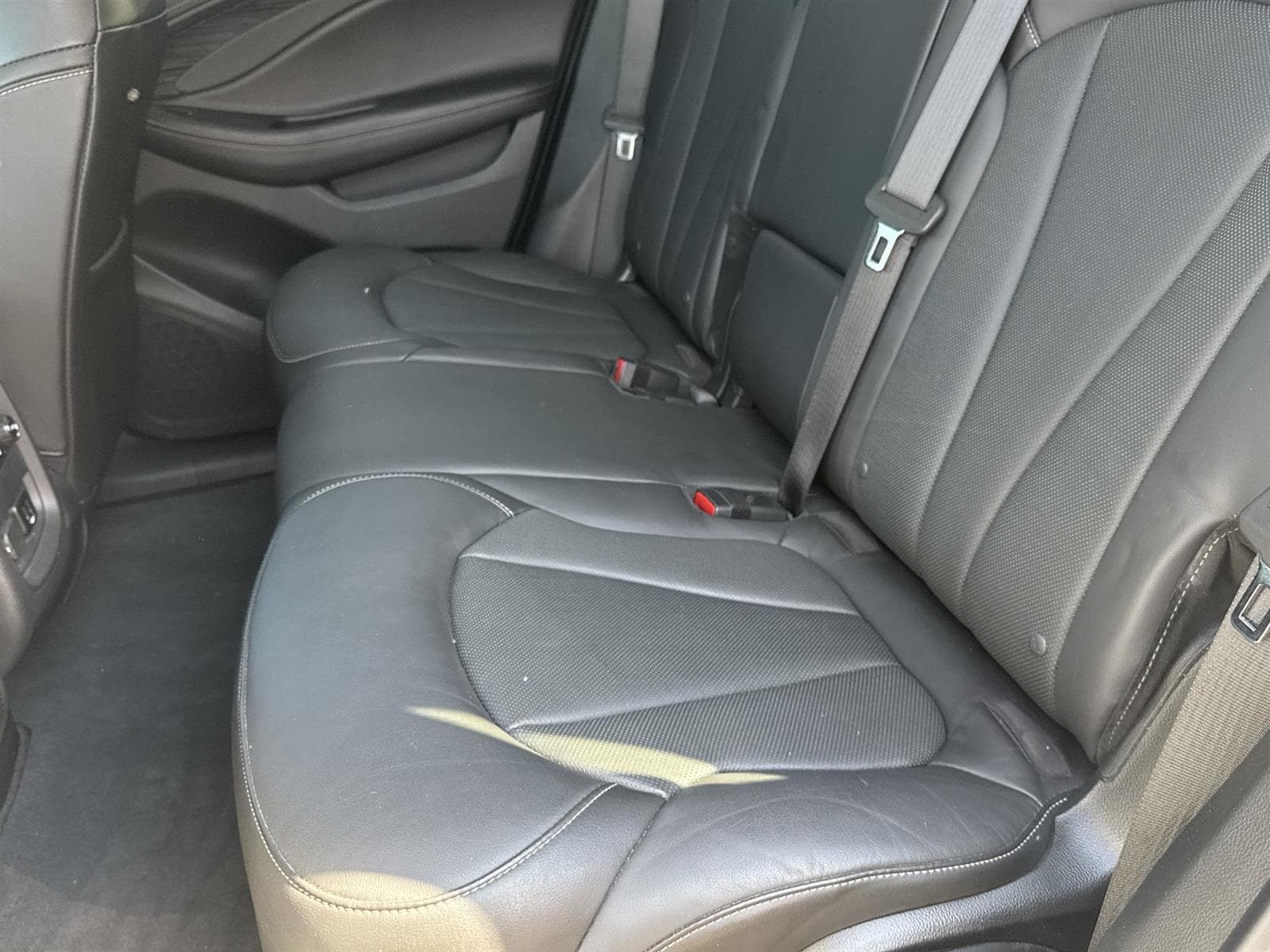 Thumbnail: 2018 Buick Envision - 15