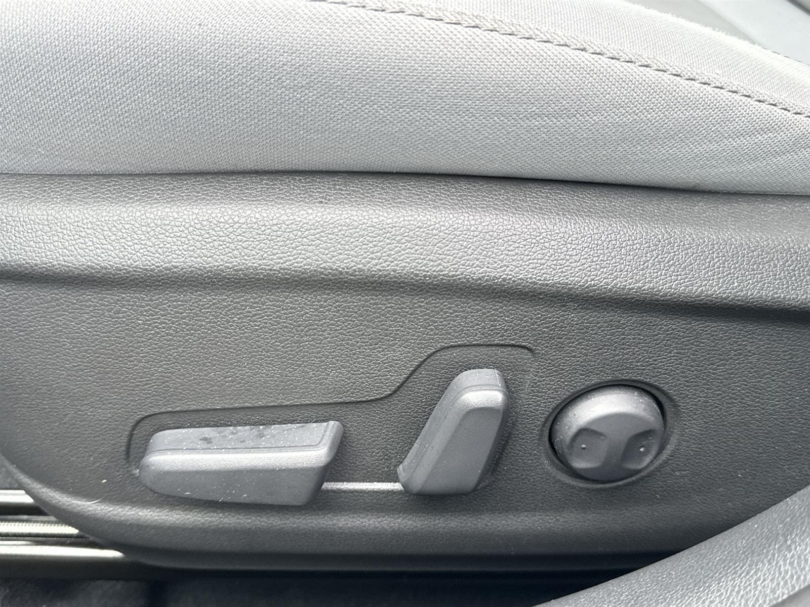 Thumbnail: 2023 Hyundai Kona - 12