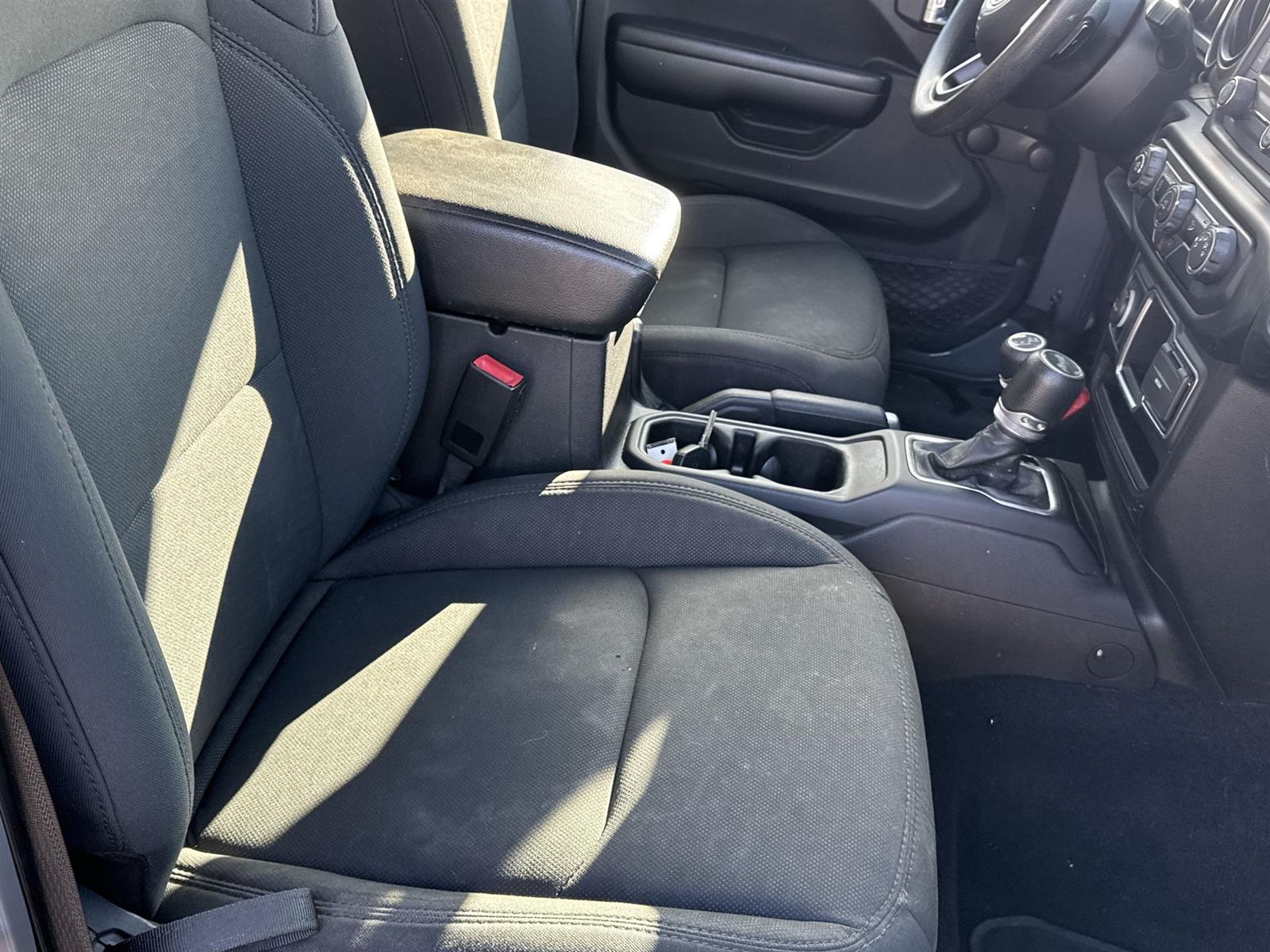 Thumbnail: 2021 Jeep Wrangler - 15