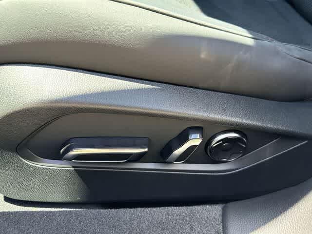 Thumbnail: 2025 Acura TLX - 14