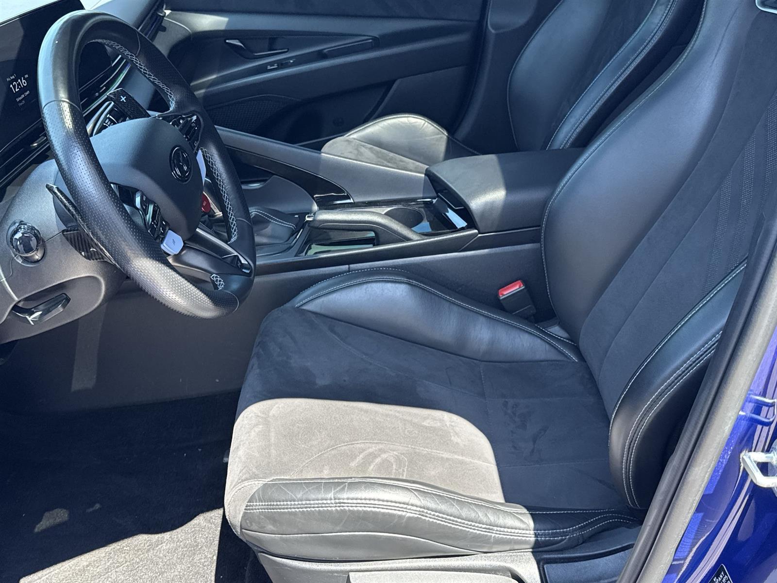 Thumbnail: 2022 Hyundai Elantra - 11