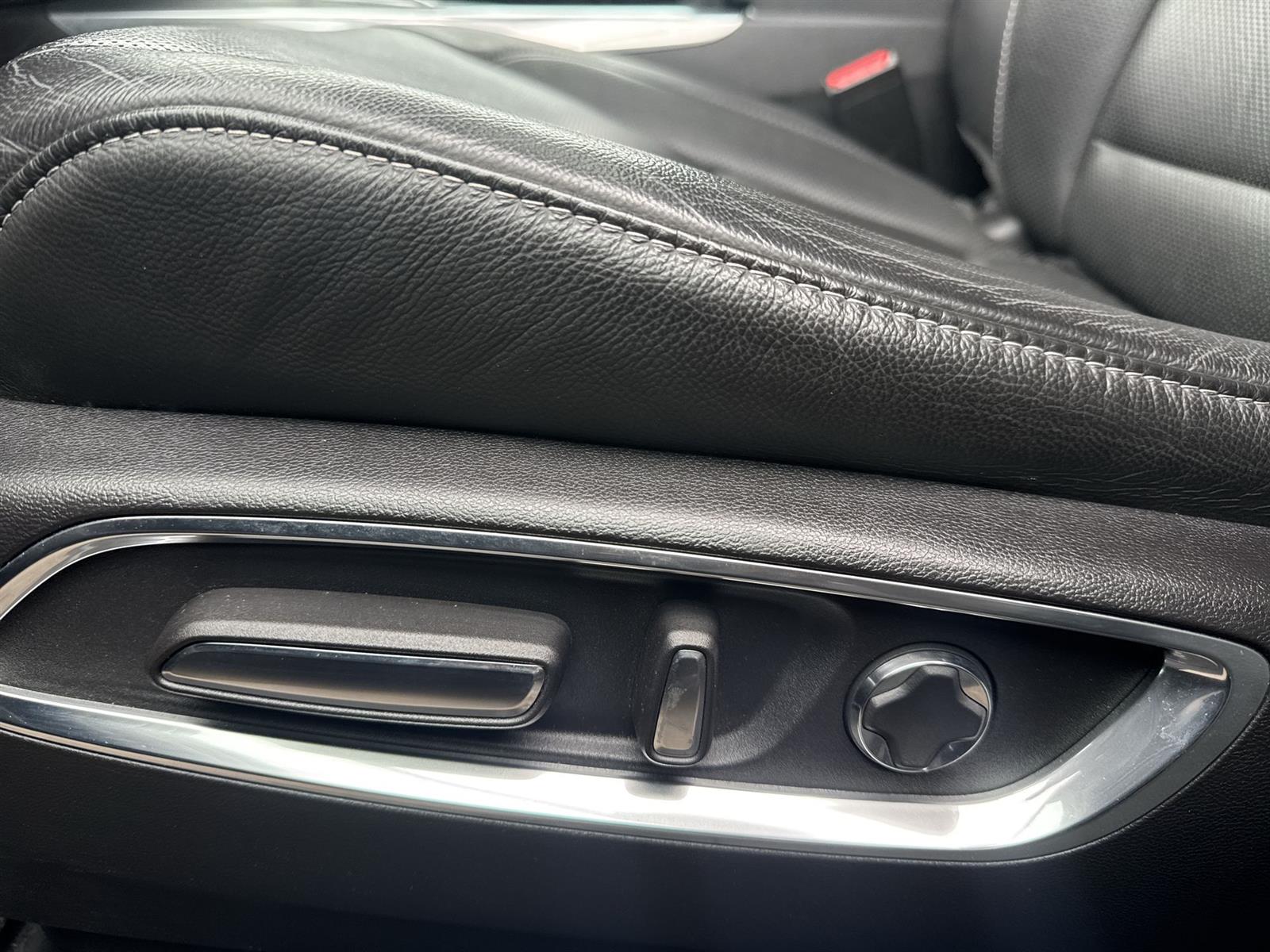 Thumbnail: 2019 Acura MDX - 14