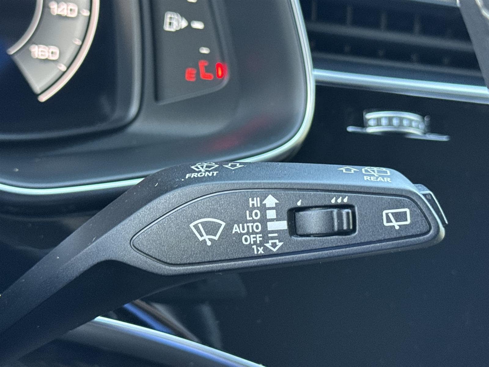 Thumbnail: 2025 Audi Q7 - 21