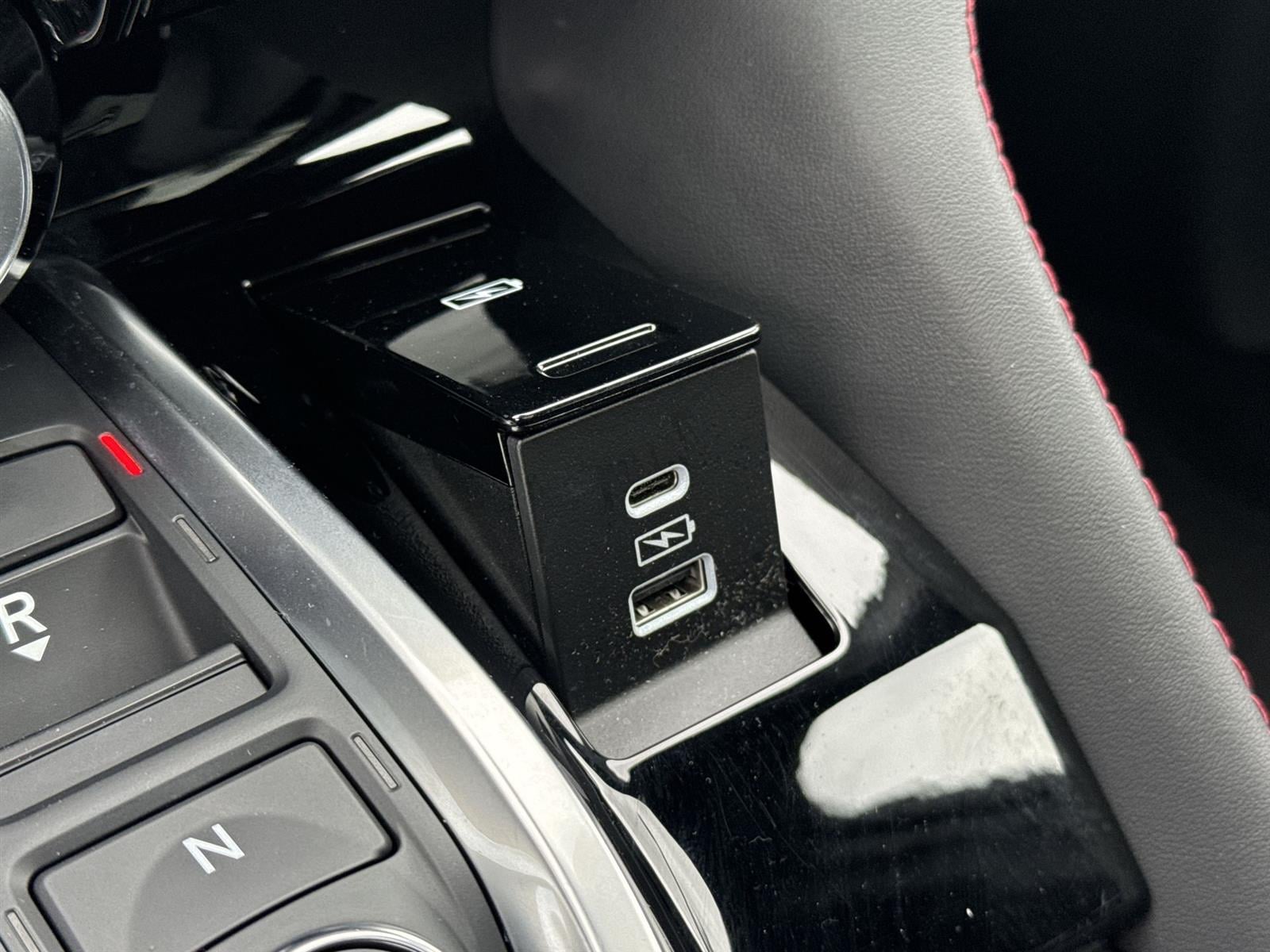 Thumbnail: 2023 Acura MDX - 30