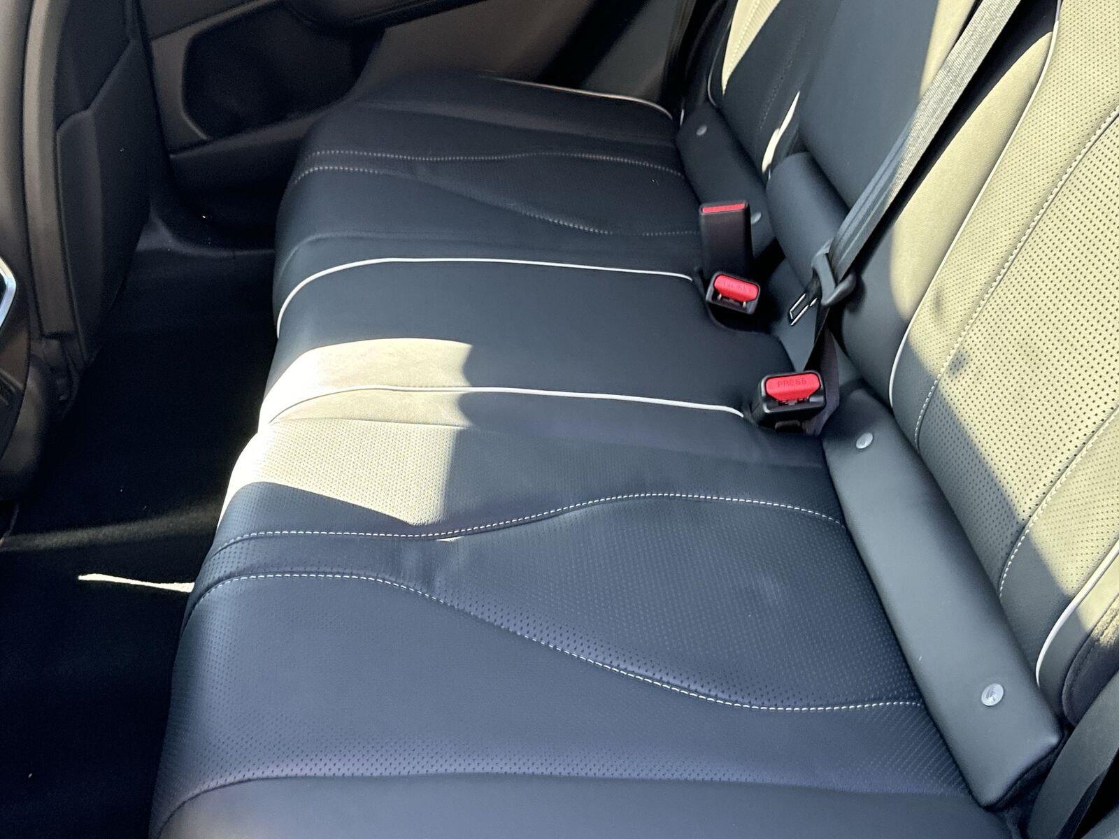 Thumbnail: 2026 Acura RDX - 17