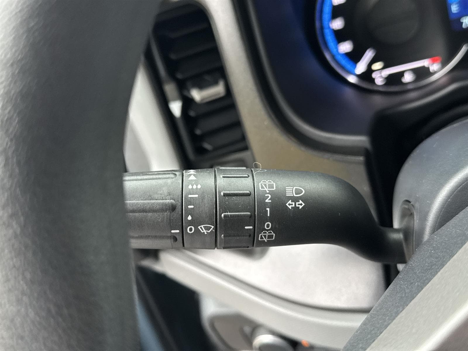 Thumbnail: 2022 Ford Bronco - 19