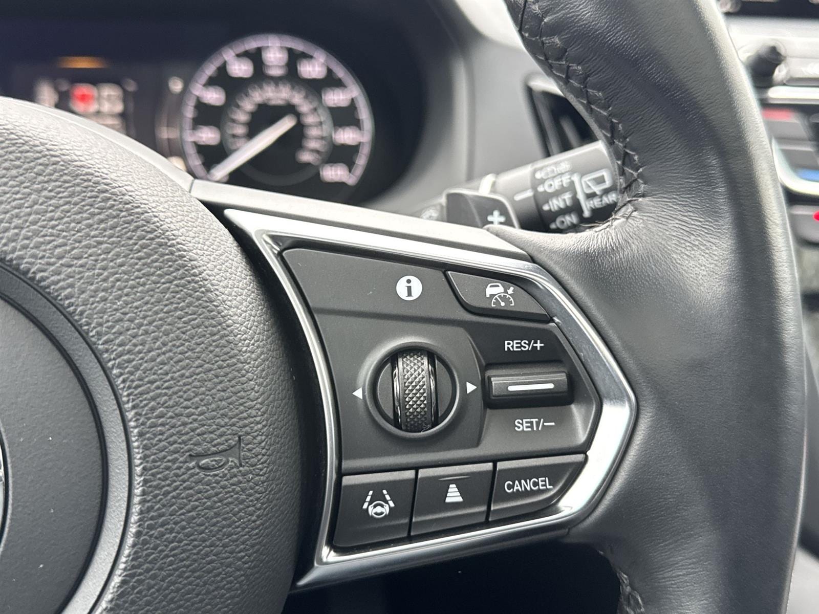 Thumbnail: 2022 Acura RDX - 20