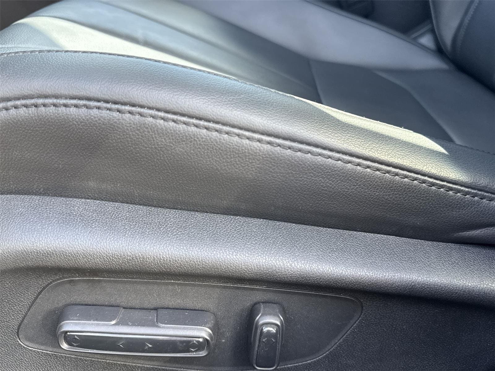 Thumbnail: 2023 Acura Integra - 12