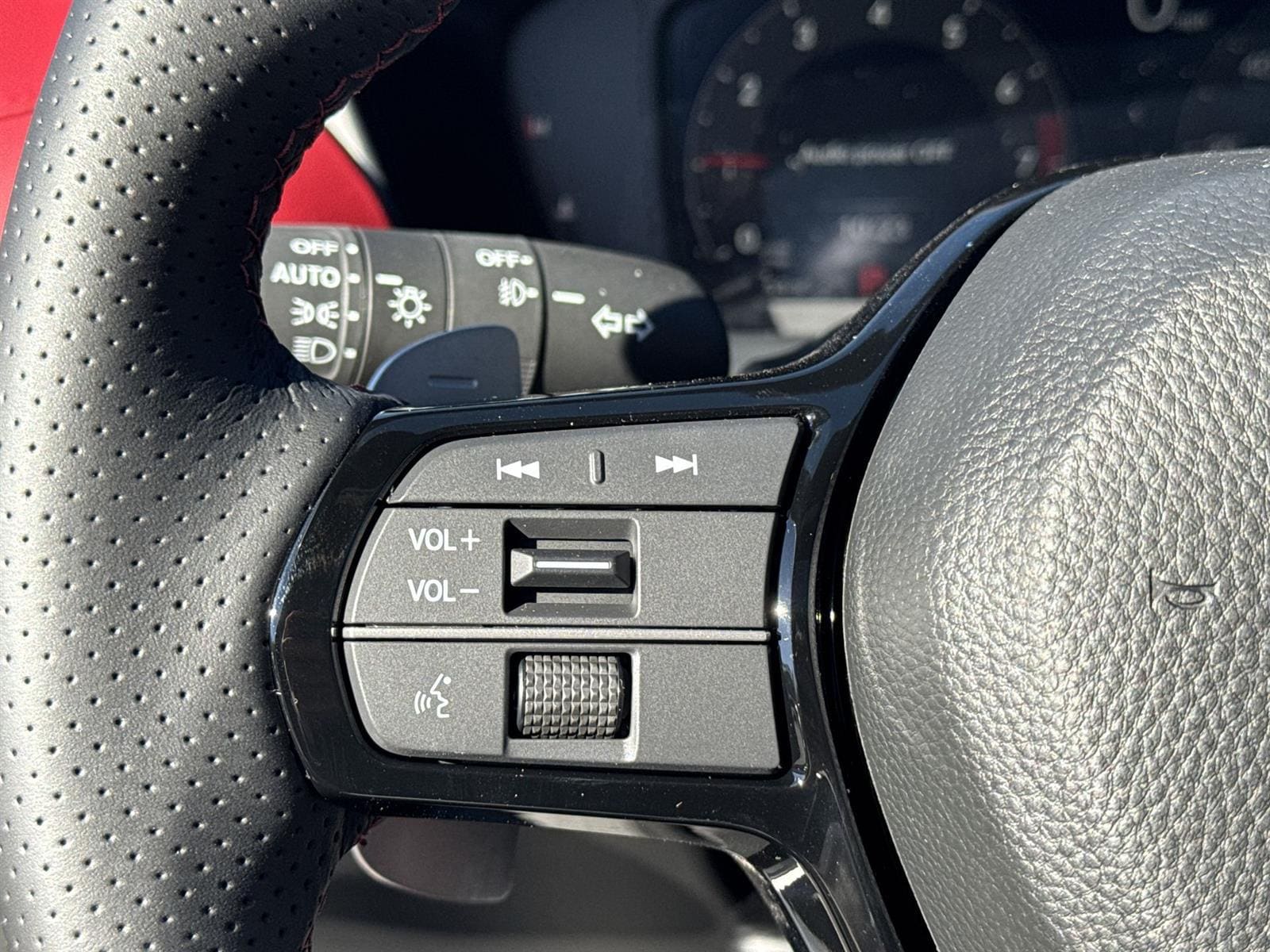 Thumbnail: 2025 Acura ADX - 21