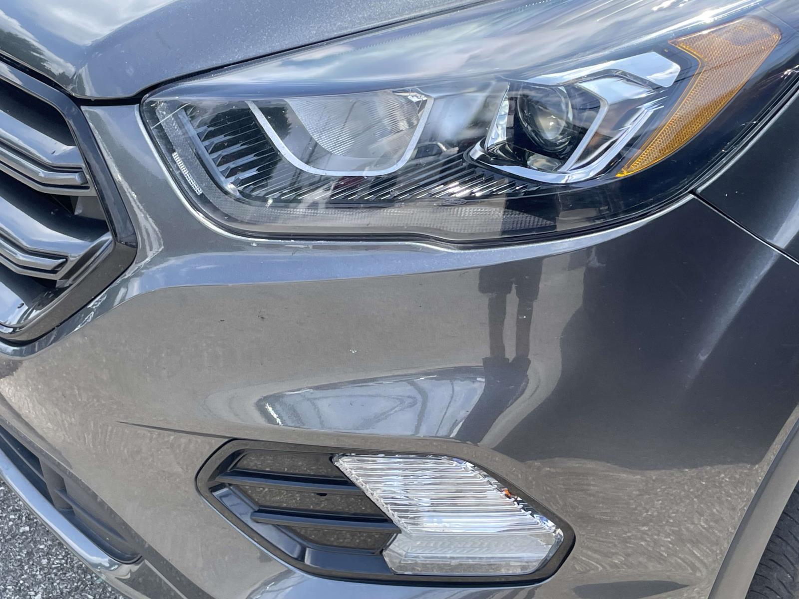 Thumbnail: 2019 Ford Escape - 10