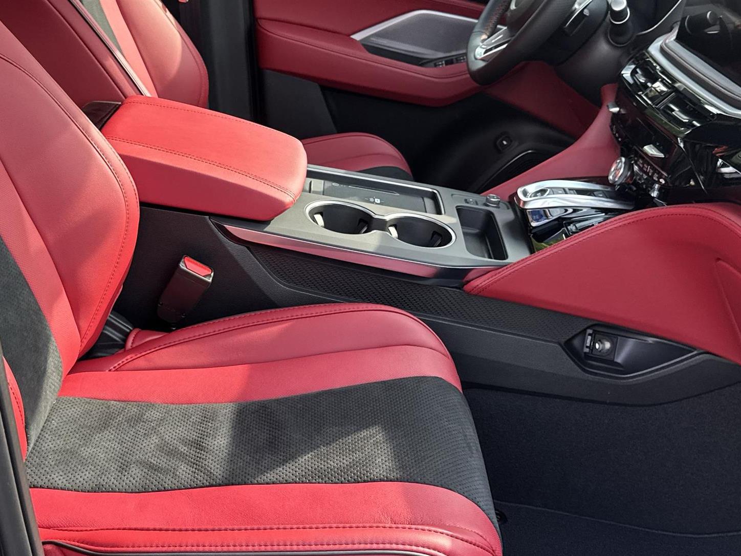 2026 Acura MDX A-Spec Package - Photo 17