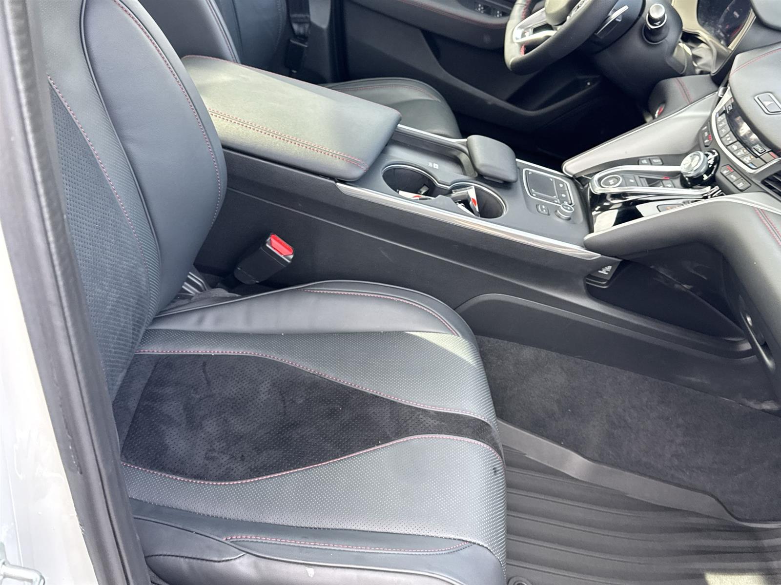 Thumbnail: 2025 Acura Integra - 17