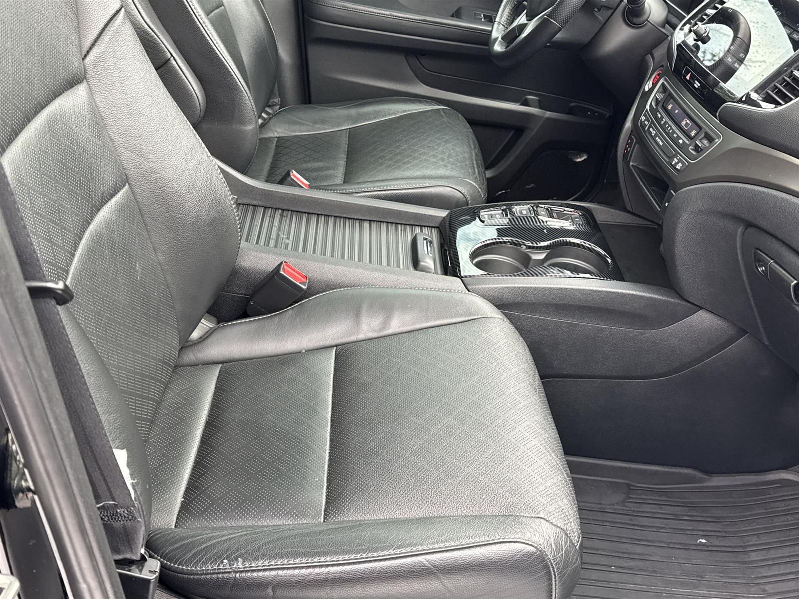 Thumbnail: 2020 Honda Passport - 17