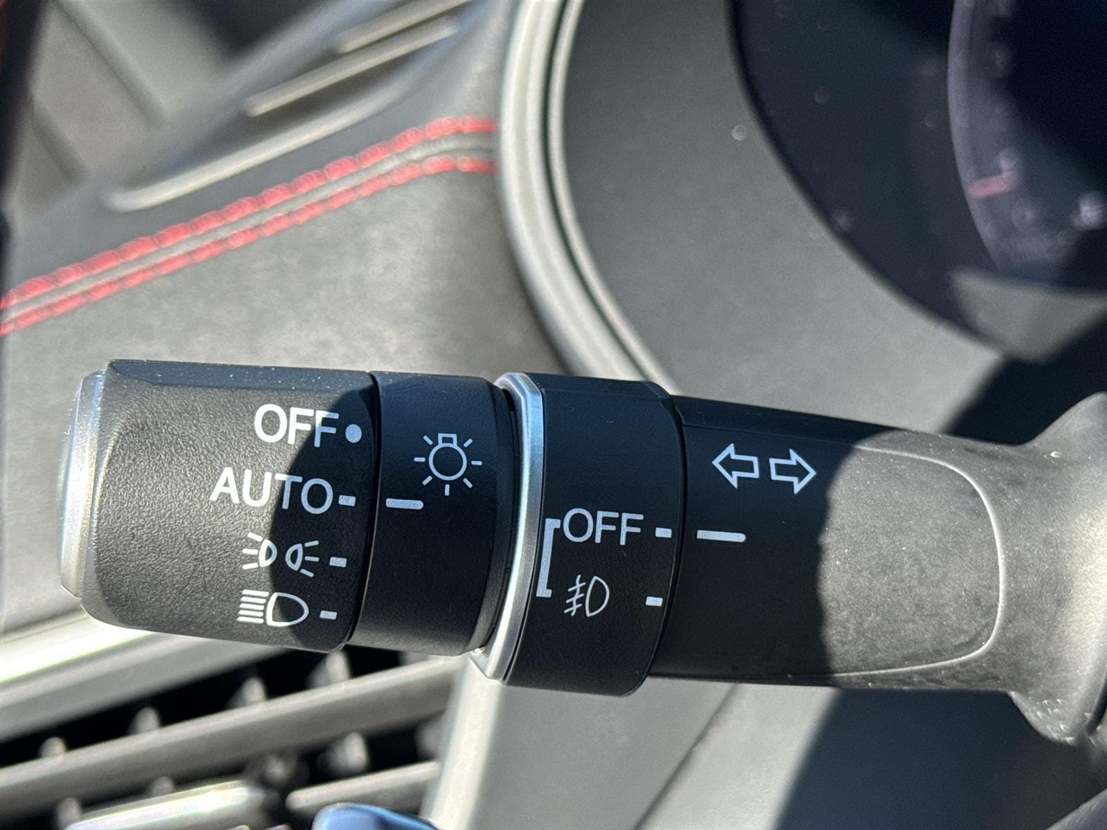 Thumbnail: 2025 Acura TLX - 22