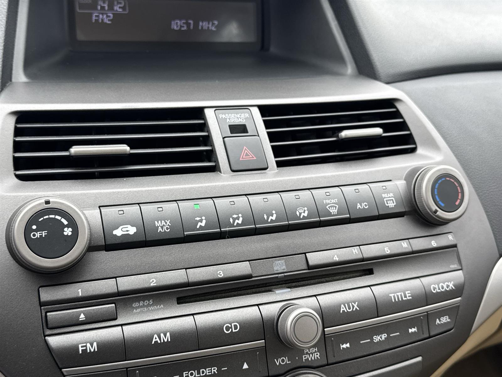 Thumbnail: 2012 Honda Accord - 24