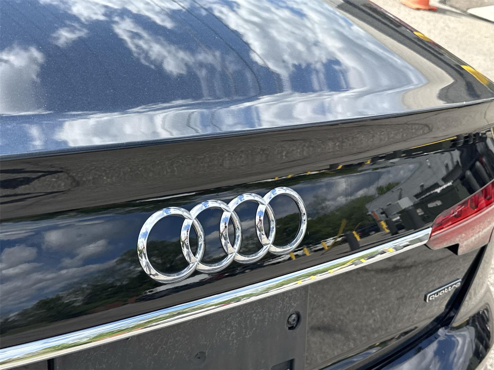 Thumbnail: 2022 Audi A4 - 10