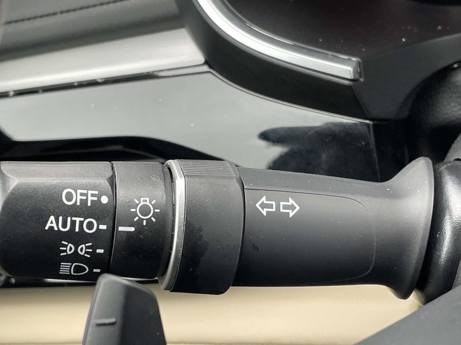 Thumbnail: 2023 Acura MDX - 22