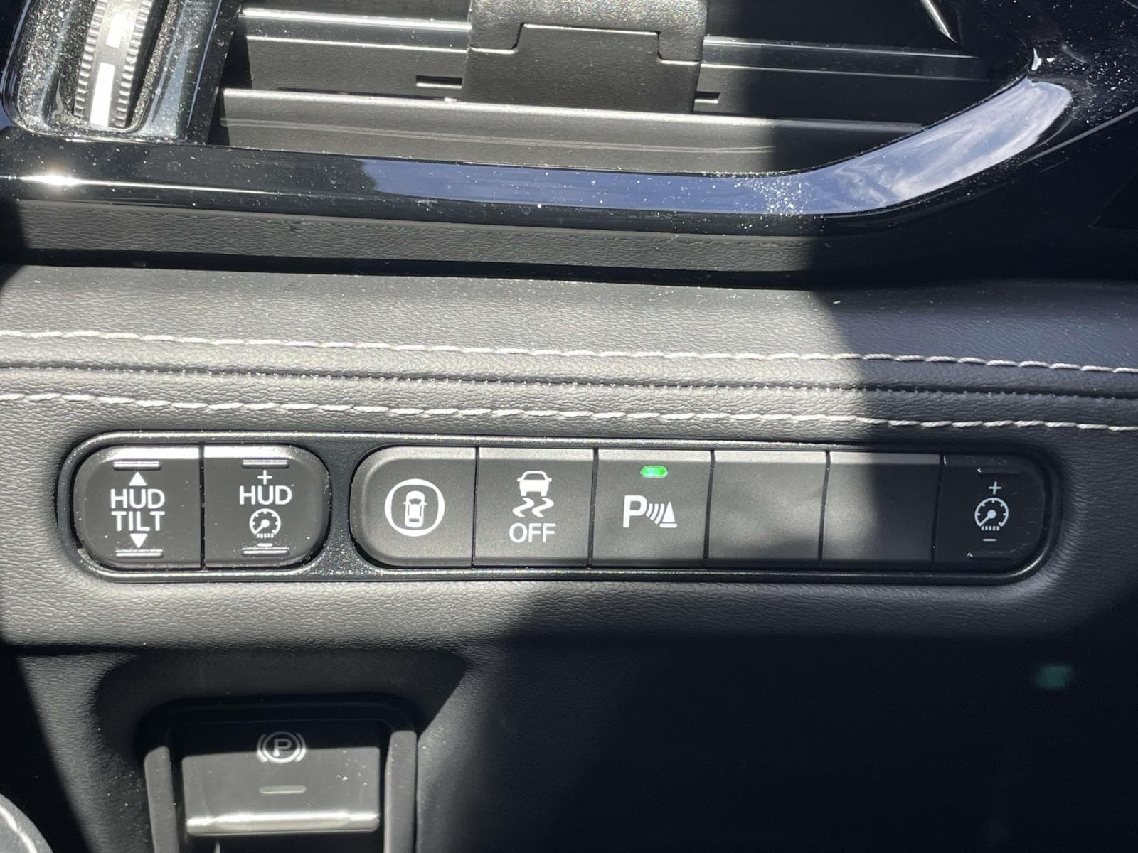 Thumbnail: 2023 Acura MDX - 19