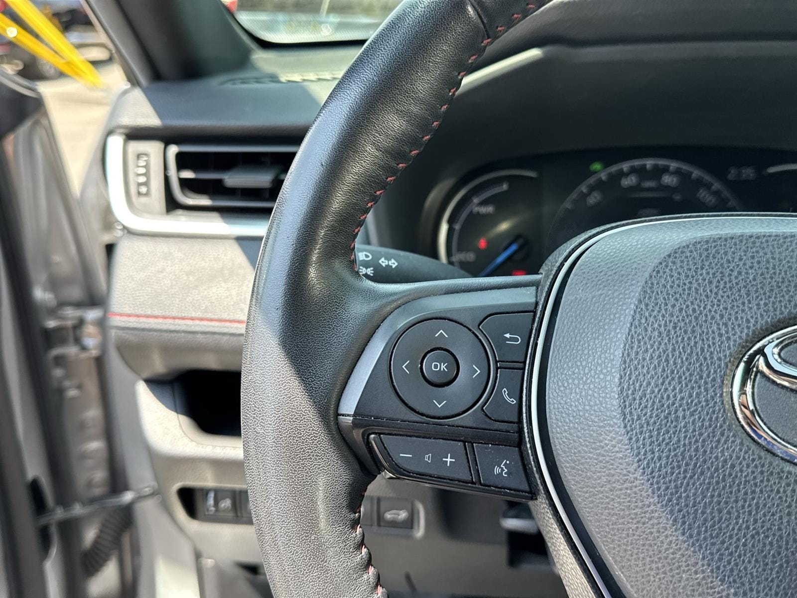 2021 Toyota RAV4 Prime SE 20