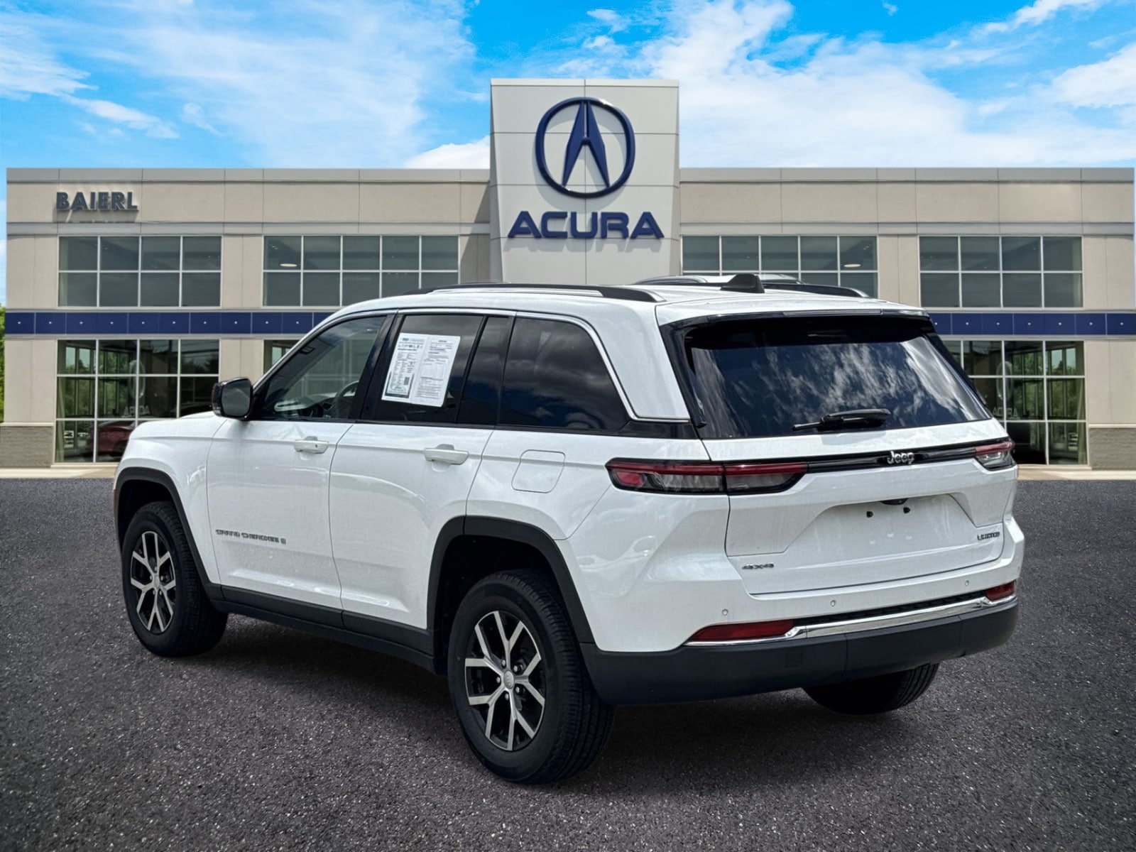 Thumbnail: 2023 Jeep Grand Cherokee - 3