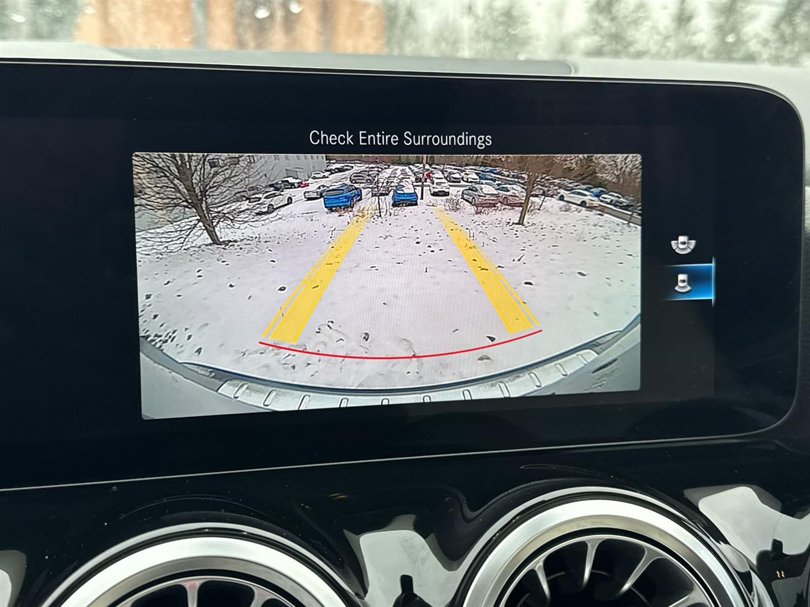 Thumbnail: 2023 Mercedes-Benz GLA - 24