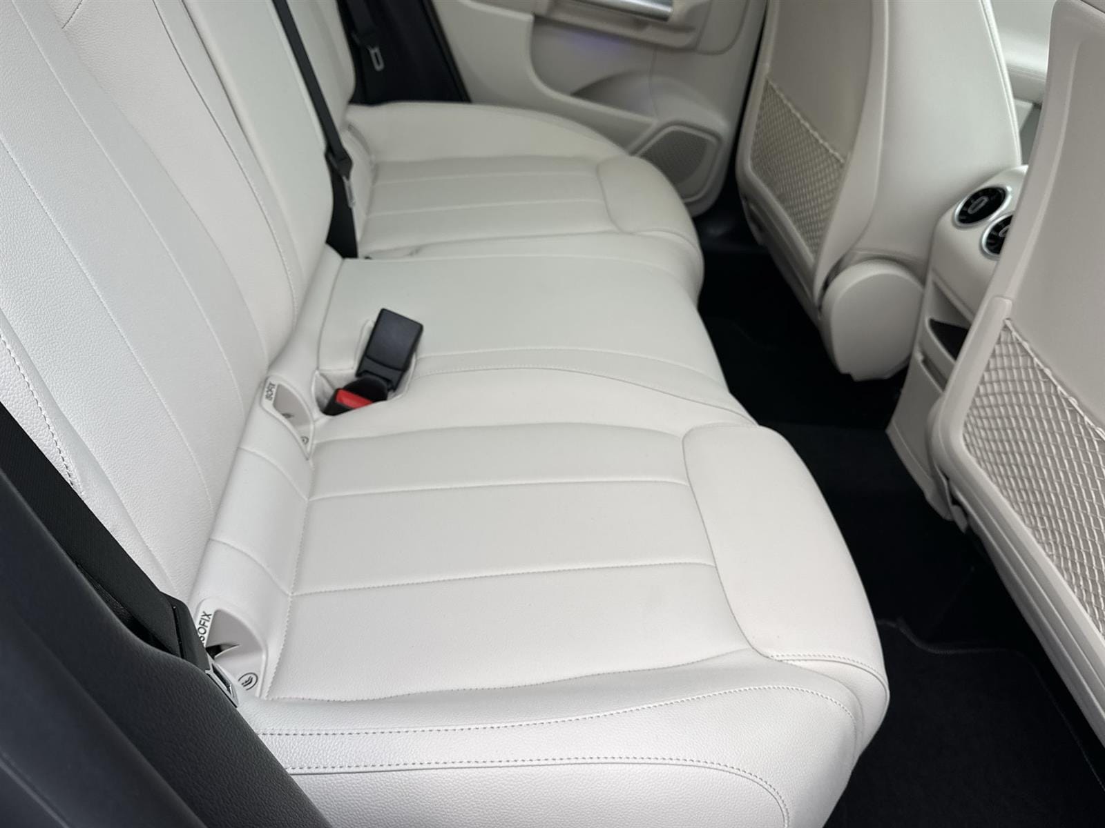 Thumbnail: 2023 Mercedes-Benz GLA - 15